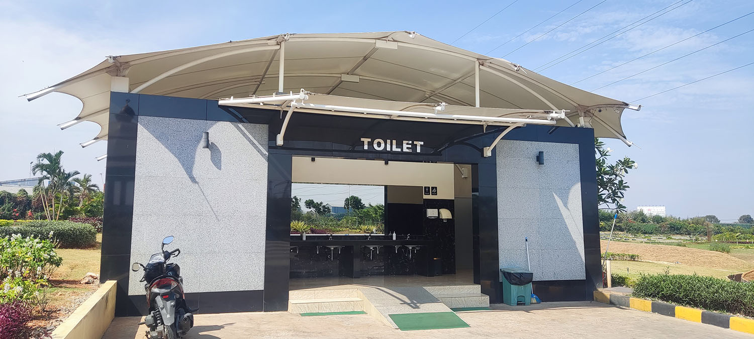 Toilet Bersih & Nyaman
