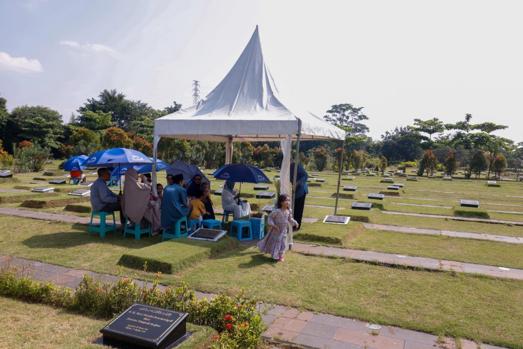 Ziarah _AlAzharMemorialGarden.com