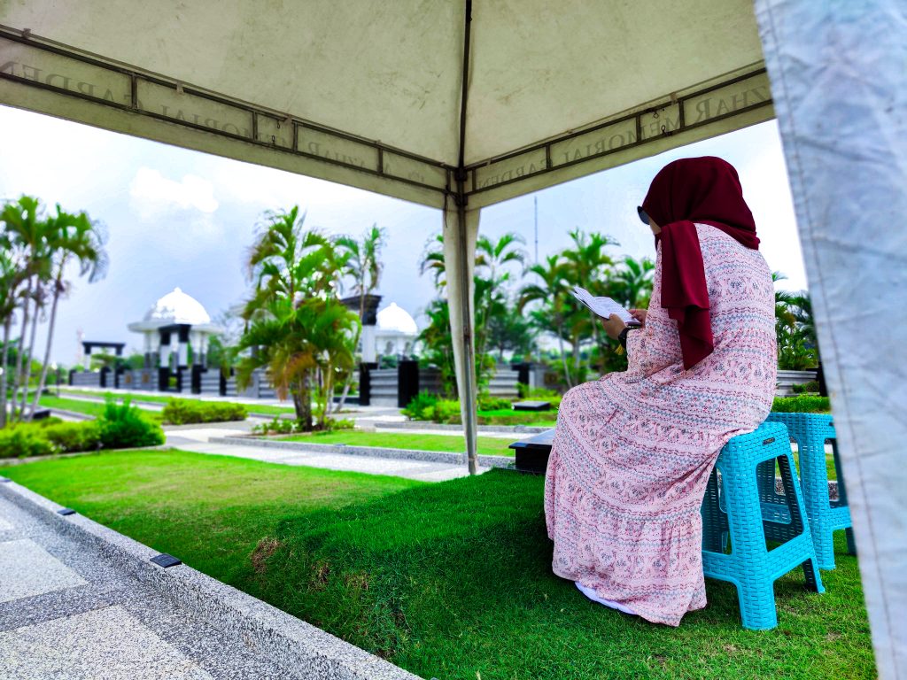 AlAzharMemorialGarden.com/Ziarah